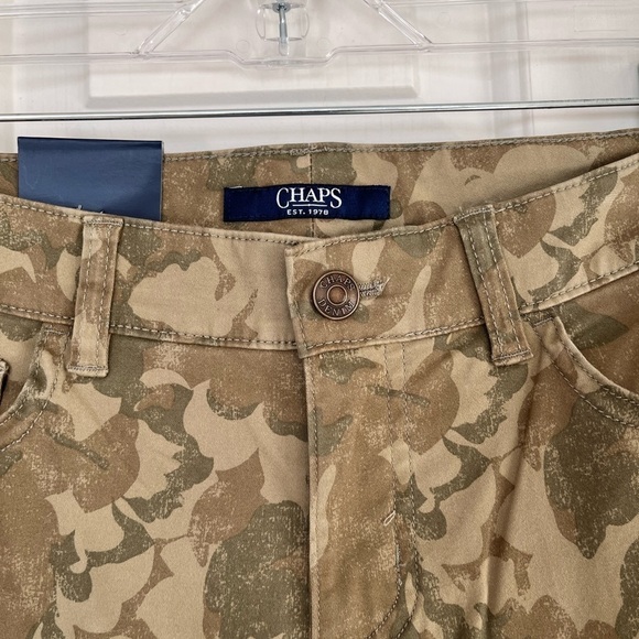 NWT Chaps Camo Print Mid-rise Slim Leg Super Stretch Skinny Pant 4 - Picture 6 of 16